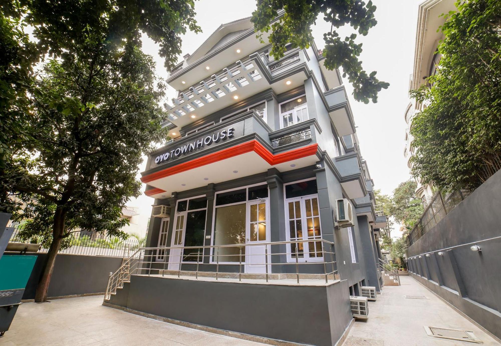 Townhouse 330 Dlf Phase-2 Near Leisure Valley Park Gurgaon Exterior foto